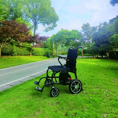 300 lbs. 11,5 kg. Volledig koolstofvezel frame Power rolstoel met lithiumbatterie
