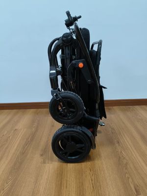 Draagbare elektrische rolstoel COBON FIRBER ROOLSTOEL met volledig koolstofvezel frame T700